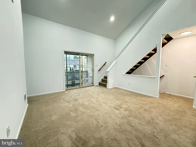 1512 Foxmeadow Cir #1512 — Photo 8