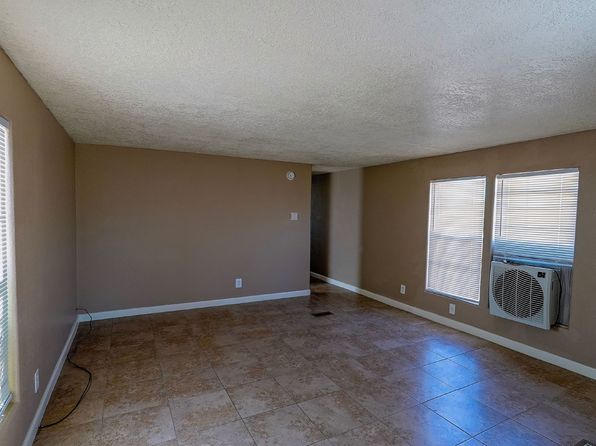 907 Sategna Ln