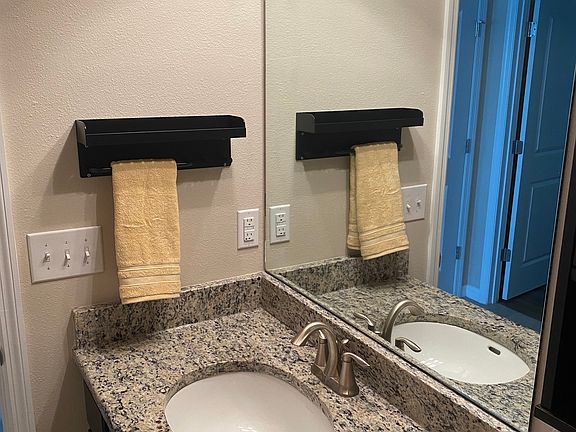 5th image of 2304 Midnight Pearl Dr Unit B