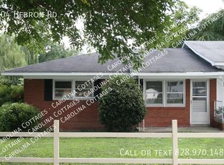 404 Hebron Rd APT 7, Hendersonville, NC 28739