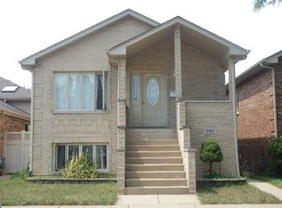 5322 S 74th Ave, Summit, IL 60501