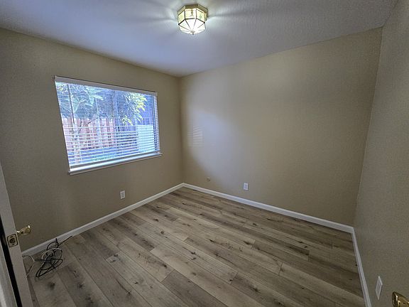 5th image of 34831 Peco St #5