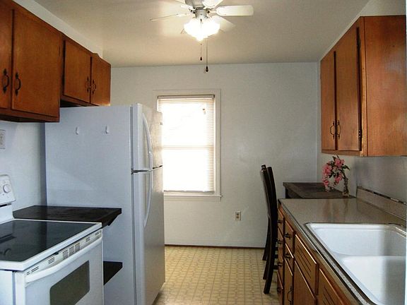 4th image of 4144 Wyoming Ave NW