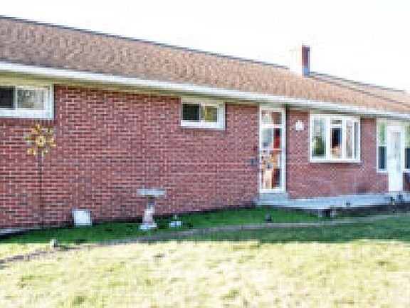 5th image of 828 Weavertown Rd