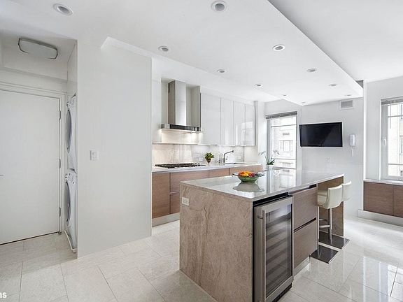 5th image of 880 5th Ave APT 7F