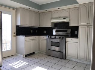 507 E 5th St, South Boston, MA 02127