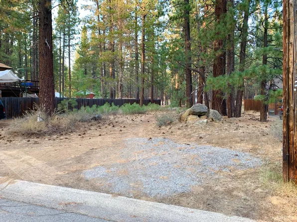 1297 Champlain Dr, South Lake Tahoe, CA 96150