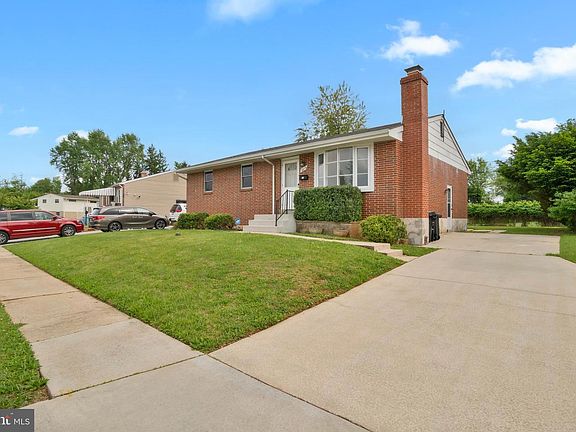 2nd image of 3215 Southgreen Rd