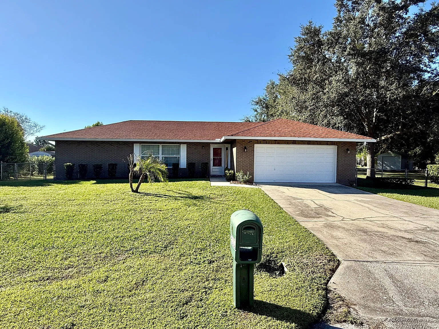 3 bed, 2324 sqft, $2,795 — Photo 2