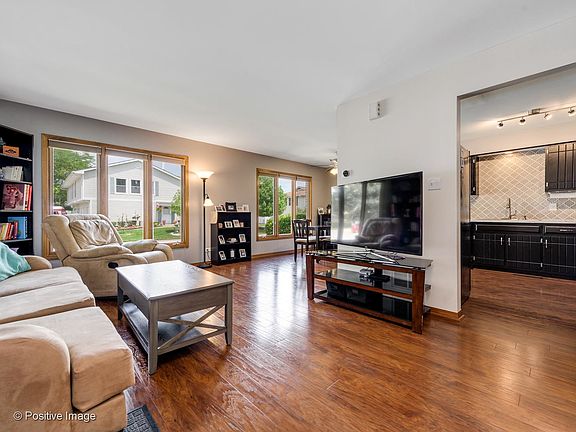 2nd image of 5227 Woodland Dr #D-1