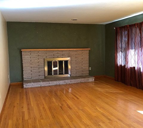 living room, Gas fireplace