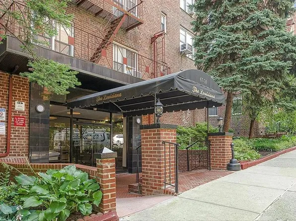 6730 Clyde St APT 5B, Forest Hills, NY 11375