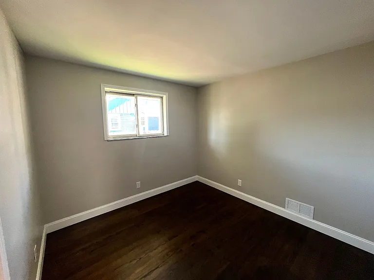 1320 E Livingston St — Photo 10