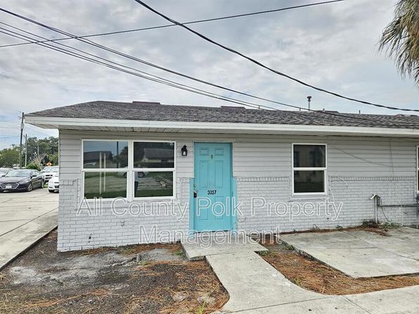 3037 Saint Paul Dr