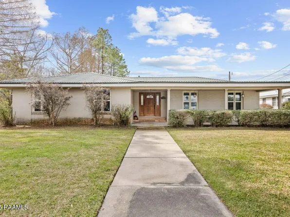 223 W Port St, Saint Martinville, LA 70582