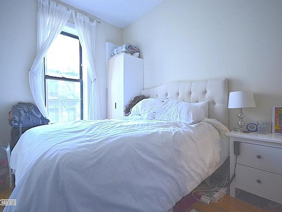 5th image of 541 Bergen St APT 4A