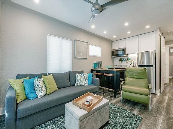 2nd image of 263 21st Ave S #3