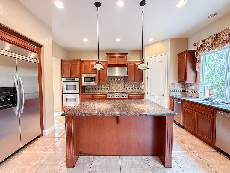 342 Stanforth Ct — Photo 14