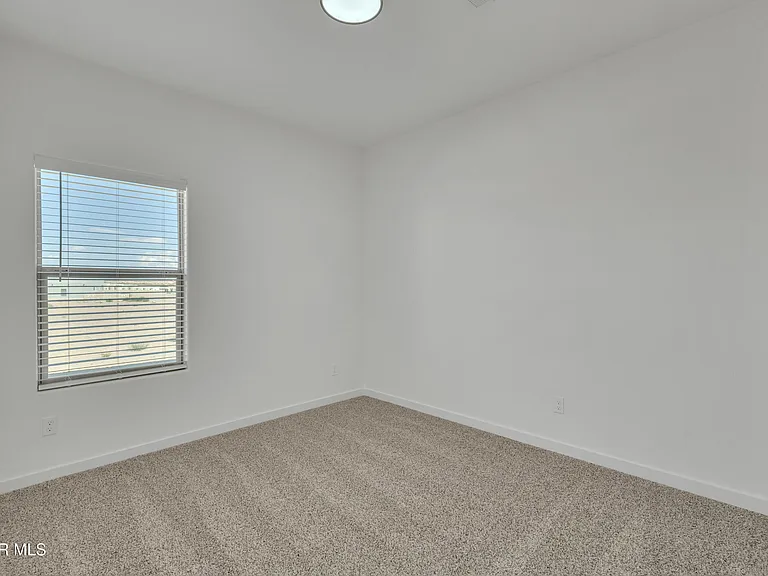 12716 Middlesbrough Ave — Photo 8