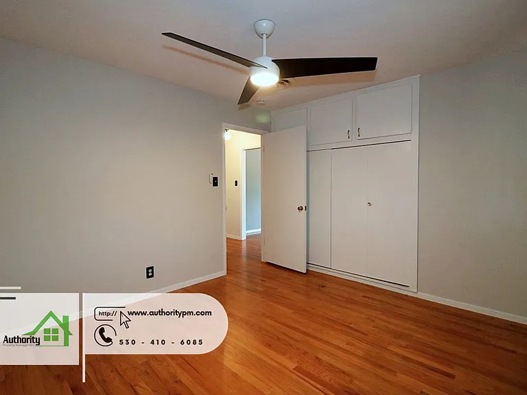 1848 Shady Ln — Photo 16