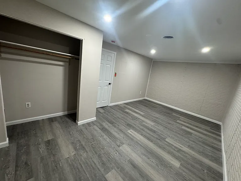 652 Glynlee Ct — Photo 18