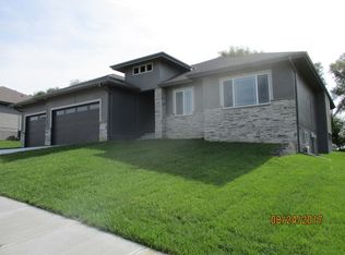 11459 S 198th St, Gretna, NE 68028