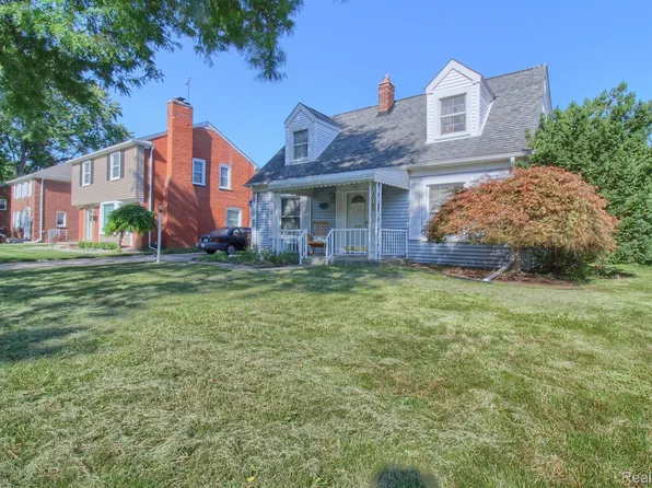 2575 Edgemont St, Trenton, MI 48183