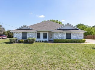3913 Scenic Hill Ln, Granbury, TX 76048