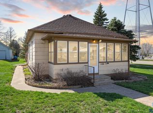 100 S Washington St, Humboldt, SD 57035