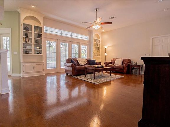 5th image of 2308 W Sugar Creek Dr
