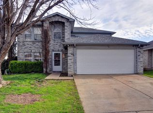 8721 Hunters Trl, Fort Worth, TX 76123
