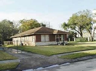 6902 Van Etten St, Houston, TX 77021