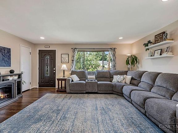 5th image of 1026 Jonquil Ln