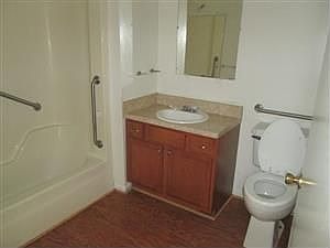 2nd image of 6212 Chesapeake Blvd APT G