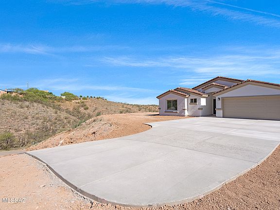 3rd image of 979 Calle Amarillo