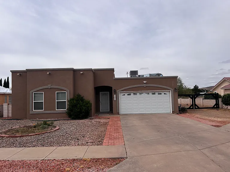 1860 Ash Dr SW — Photo 1