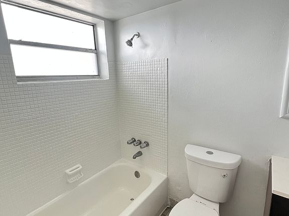 5th image of 9150 NW 7th Ave #305