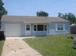 917 Hemlock Dr, Salina, KS 67401