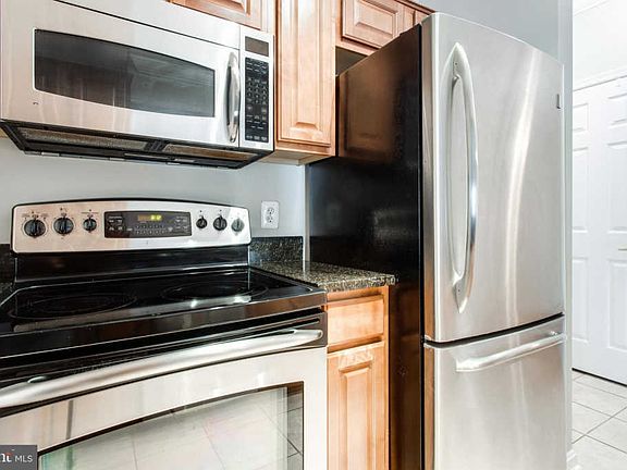 5th image of 4550 Strutfield Ln APT 2216