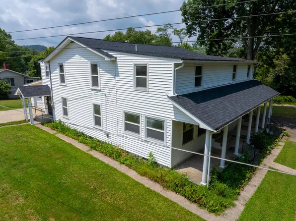 119 Dummitt Ave, Fayetteville, WV 25840
