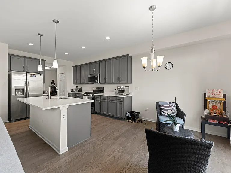 4200 Calder Ln — Photo 10