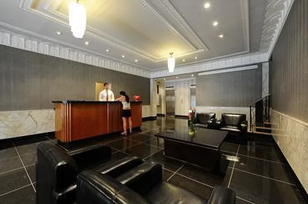 Rented by Manhattan Realty Group | media 7