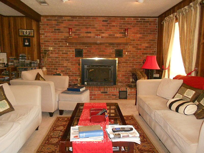 2nd image of 325 King Ave S
