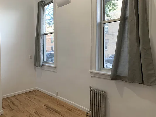 Rented by Capri Jet Realty Corp | media 5