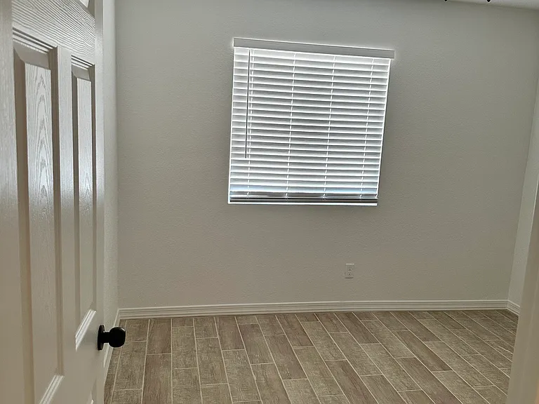 2250 W Southern Ave #14 — Photo 15