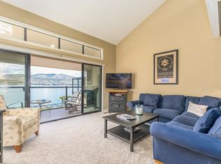 100 Lake Chelan Shores Dr #12-4, Chelan, WA 98816