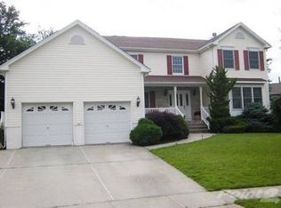 100 Taft Ct, Brick, NJ 08724