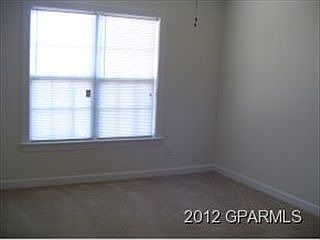 3rd image of 1161 Nicklaus Dr #A
