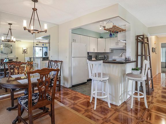 4th image of 303 Villa Del Mar Dr Unit I-1