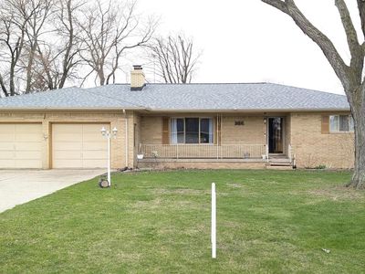 2143 Briar Ln, Burton, MI, 48509